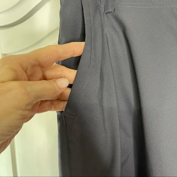 Nike Dri Fit Standard Fit Golf Shorts - Picture 5 of 11